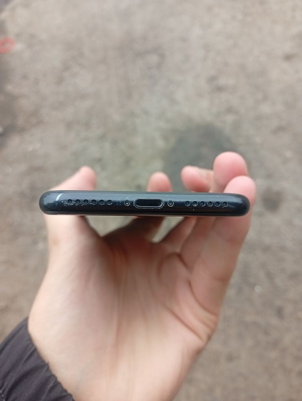 IPhone SE 2020, 64 GB, Qara, Barmaq izi, Simsiz şarj — Apple iPhone, Xaçmaz (6)