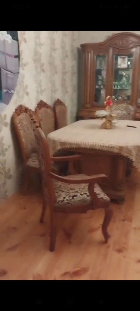 Malaziya qonaq desti ideal veziyyetde satilir 380azn Sumqayit — 380 ₼ · Bakı · Masalar və stullar Malaziya qonaq desti ideal veziyyetde satilir 380azn Sumqayit — Bakı