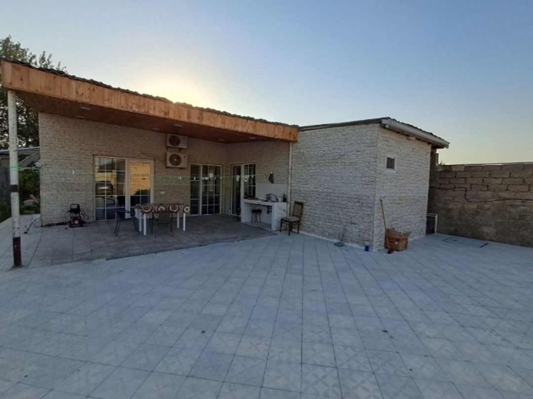 Satılır 5 otaqlı həyət evi/bağ evi 130 m² — Ev, villa, Bakı (8)