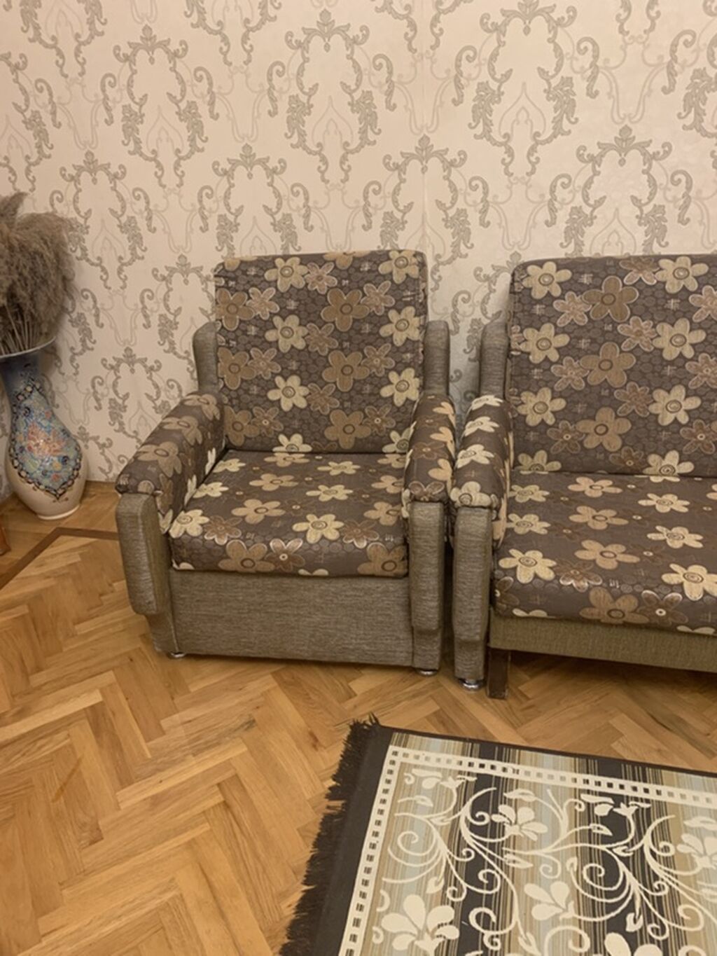 Çiçək naxışlı yumşaq mebel dəsti - Tərkibi: 3 nəfərlik divan + 2 ədəd — Yumşaq mobilya dəstləri, Bakı (5)