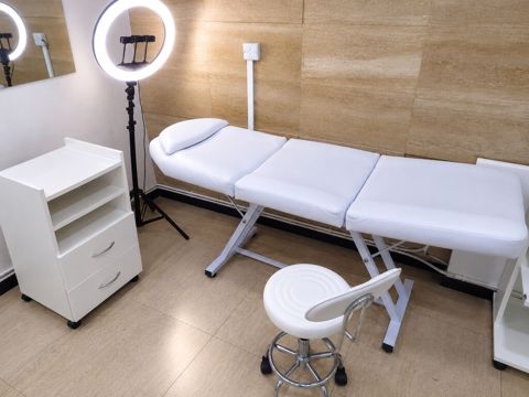 Cəmi 1 ay işlənib. 4 əşya (kuşetka, işıq, stul, tumbuçka) birlikdə 250 — 250 ₼ · Bakı · Salon mebeli Cəmi 1 ay işlənib. 4 əşya (kuşetka, işıq, stul, tumbuçka) birlikdə 250 — Bakı