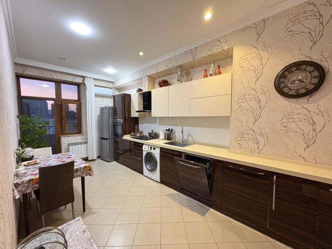 Satılır 4 otaqlı yeni tikili 137 m² — Mənzil, Bakı (10)