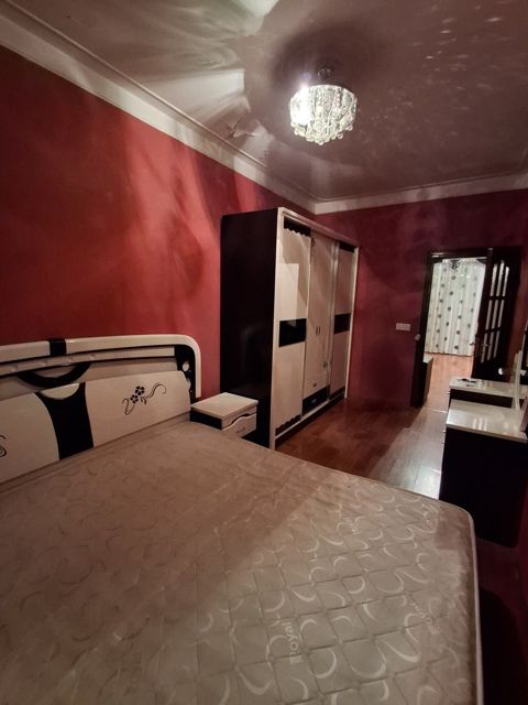 Satılır 2 otaqlı köhnə tikili 50 m² — Bakı