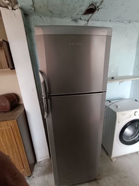 Beko soyuducu heç bir problemi yoxdur ustada olmayıb işlətməsiyimiz — 200 ₼ · Bakı · Soyuducular Beko soyuducu heç bir problemi yoxdur ustada olmayıb işlətməsiyimiz — Bakı