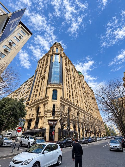 Satılır 4 otaqlı yeni tikili 211 m² — 770 000 ₼ · Bakı · Mənzil Satılır 4 otaqlı yeni tikili 211 m² — Bakı