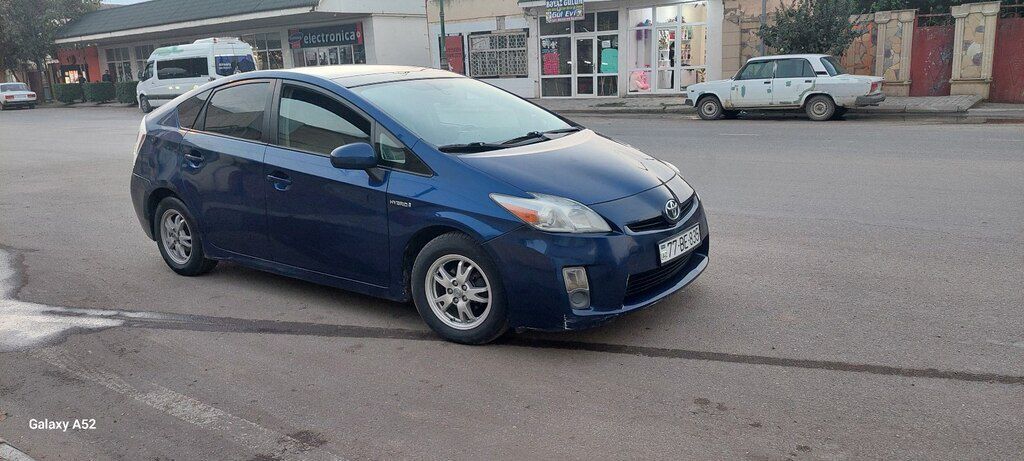 Toyota Prius, 1.8 L, 1.3 kWh, 2010 il, 327 000 km — Avtomobillər, Cəlilabad (11)