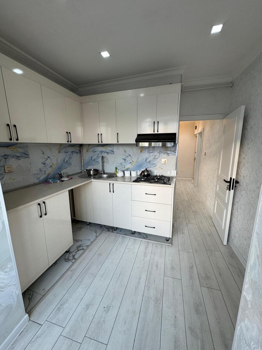 Satılır 2 otaqlı köhnə tikili 65 m² — Mənzil, Bakı (5)