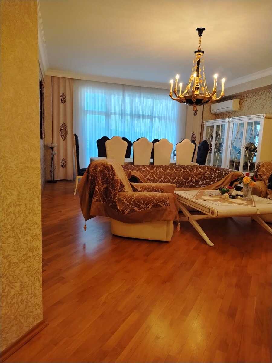 Satılır 4 otaqlı yeni tikili 190 m² — Mənzil, Bakı (2)