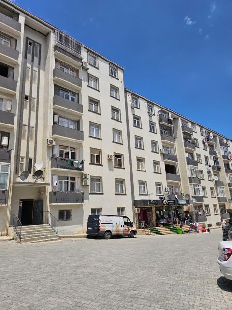 Satılır 2 otaqlı yeni tikili 83 m² — Bakı
