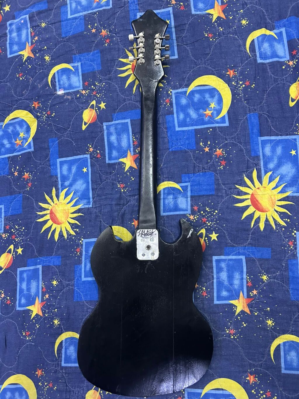 Əl işi, özəl hazırlanmış gitara - unikal alət Əl işi olan, özəl — Gitarlar və digər simli alətlər, Bakı (2)