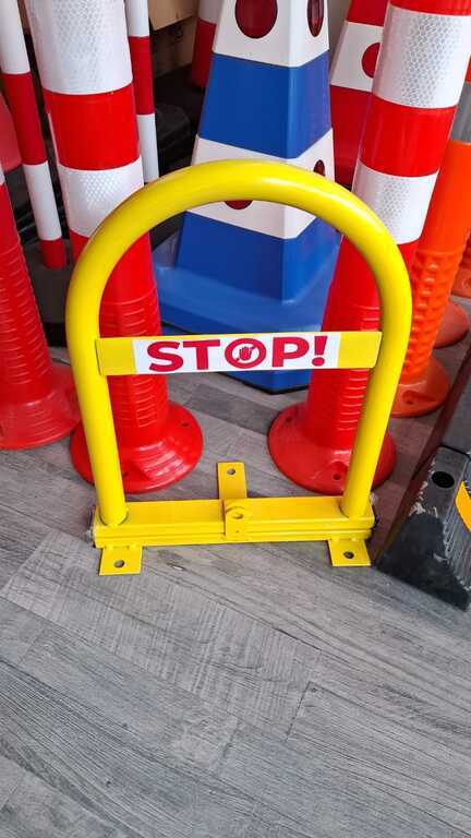 "No parking" nişanı — Bakı