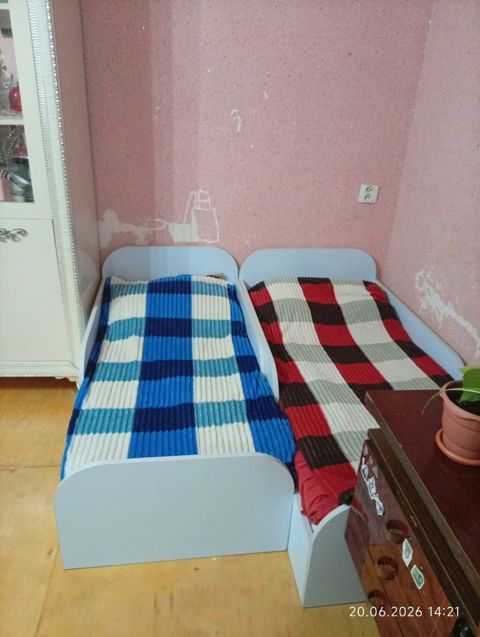 Çarpayılar satılır yaxşı veziyyetde matras da verilir üstünde 1 ədədi — 110 ₼ · Bakı · Yataqlar Çarpayılar satılır yaxşı veziyyetde matras da verilir üstünde 1 ədədi — Bakı