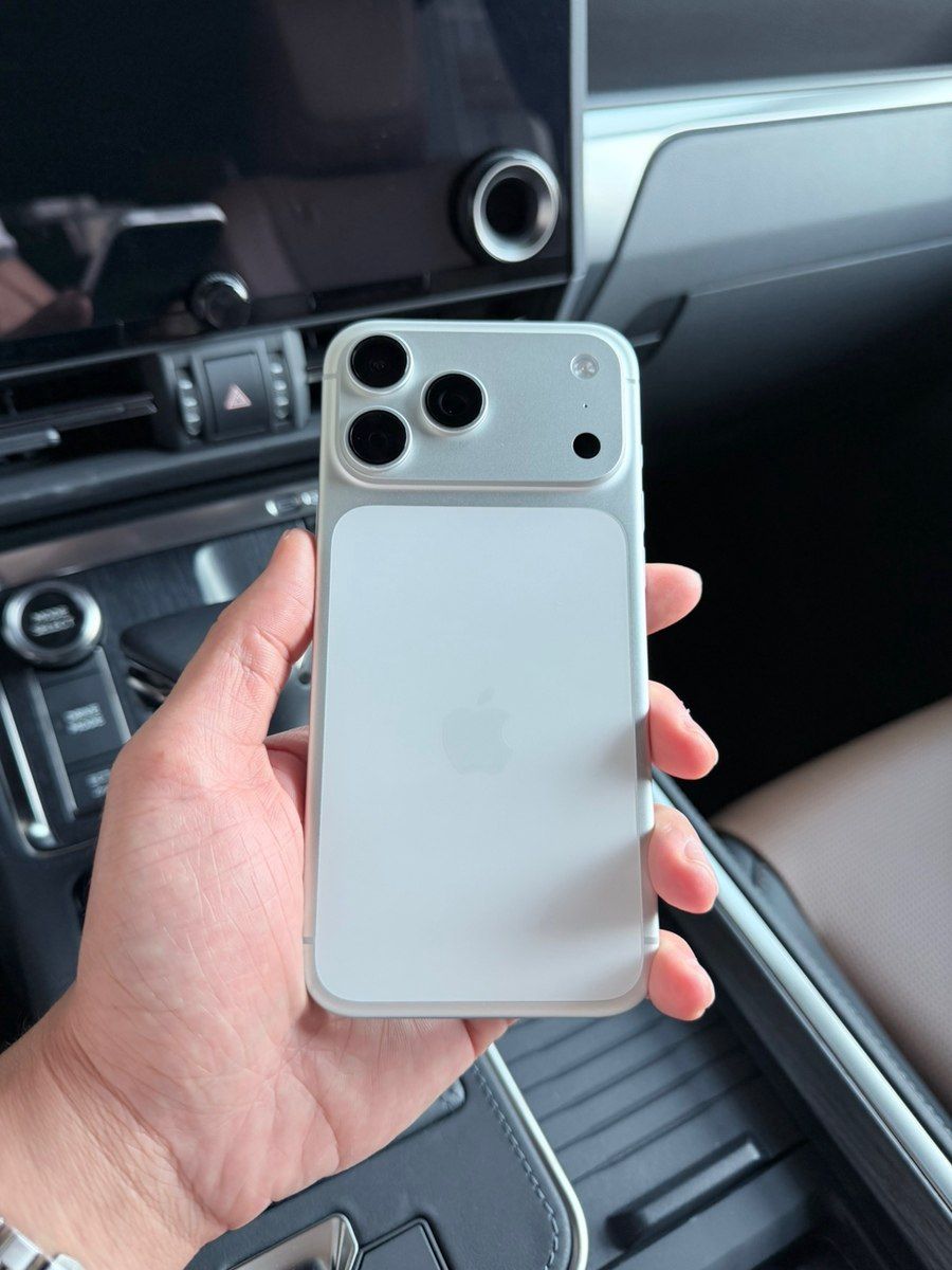 Apple iPhone 17 Pro Max Silver 256GB/12GB — Smartfonlar, Bakı (2)