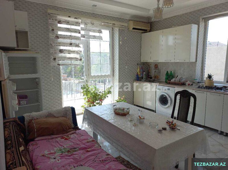 Buzovna Albaliliqda həyət evi satilir — Ev, villa, Bakı (4)