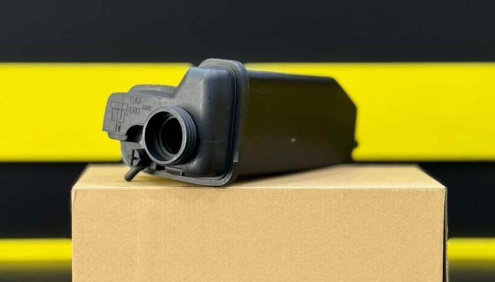 Soyutma mayesi çəni BMW E39 M52/M54 — 55 ₼ · Bakı · Soyutma sistemi Soyutma mayesi çəni BMW E39 M52/M54 — Bakı