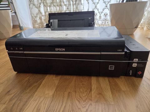Epson L800 foto printer - 6 rəngli orijinal Epson Micro Piezo çap — Bakı