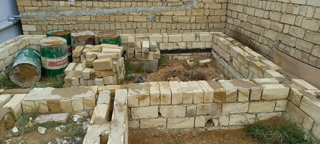 Kubiklər — Tikinti blokları, kərpic və panellər, Qobu