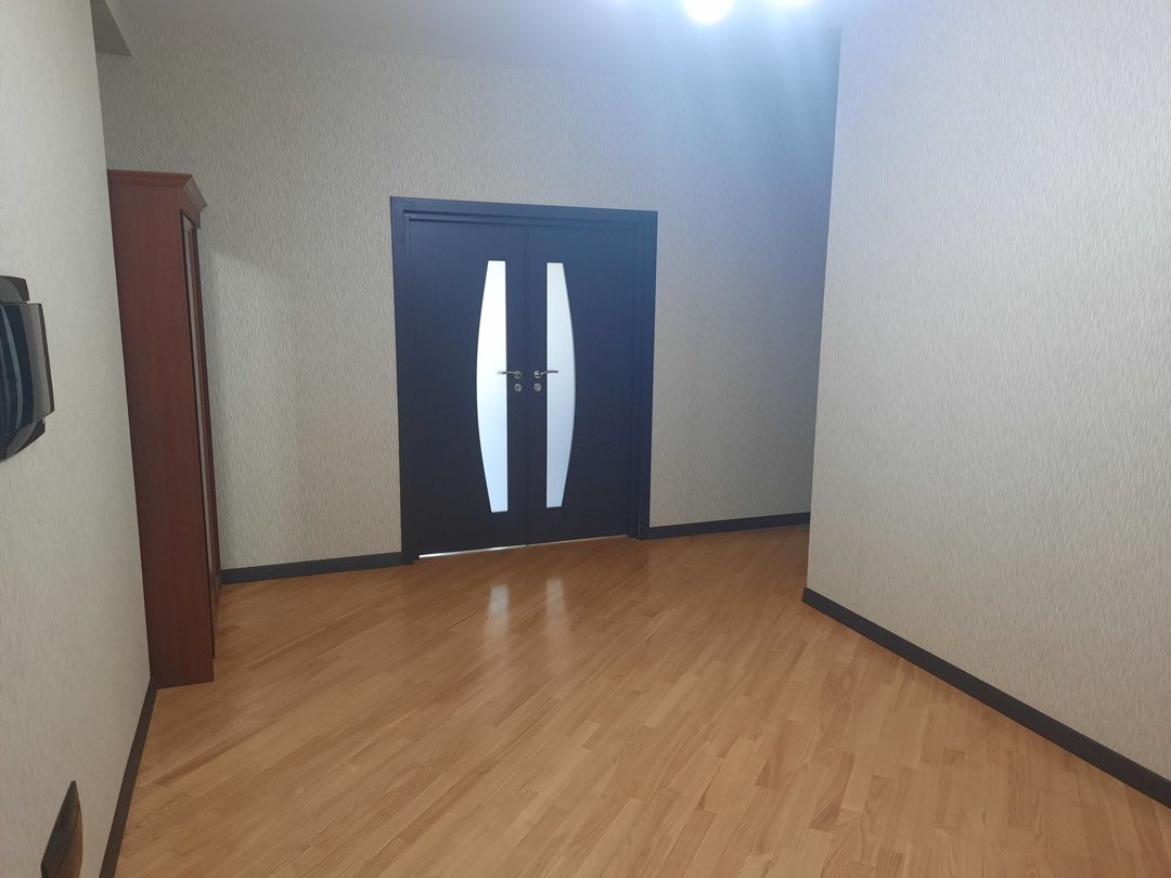 İcarəyə verilir 3 otaqlı yeni tikili 138 m² — Mənzil, Bakı (4)