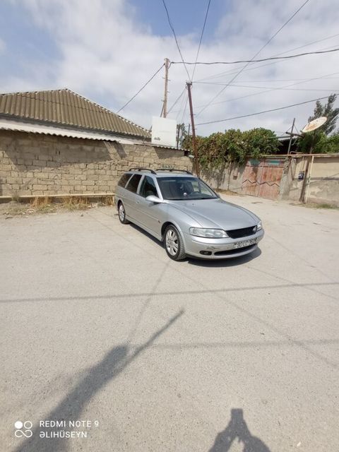 Opel Vectra, 1.8 L, 1998 il, 627 000 km — 5 600 ₼ · Bakı · Avtomobillər Opel Vectra, 1.8 L, 1998 il, 627 000 km — Bakı