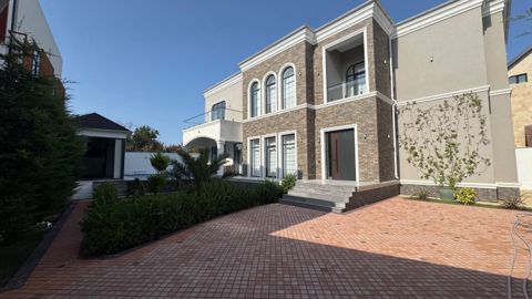 Satılır 6 otaqlı həyət evi/bağ evi 450 m² — 790 000 ₼ · Bakı · Ev, villa Satılır 6 otaqlı həyət evi/bağ evi 450 m² — Bakı