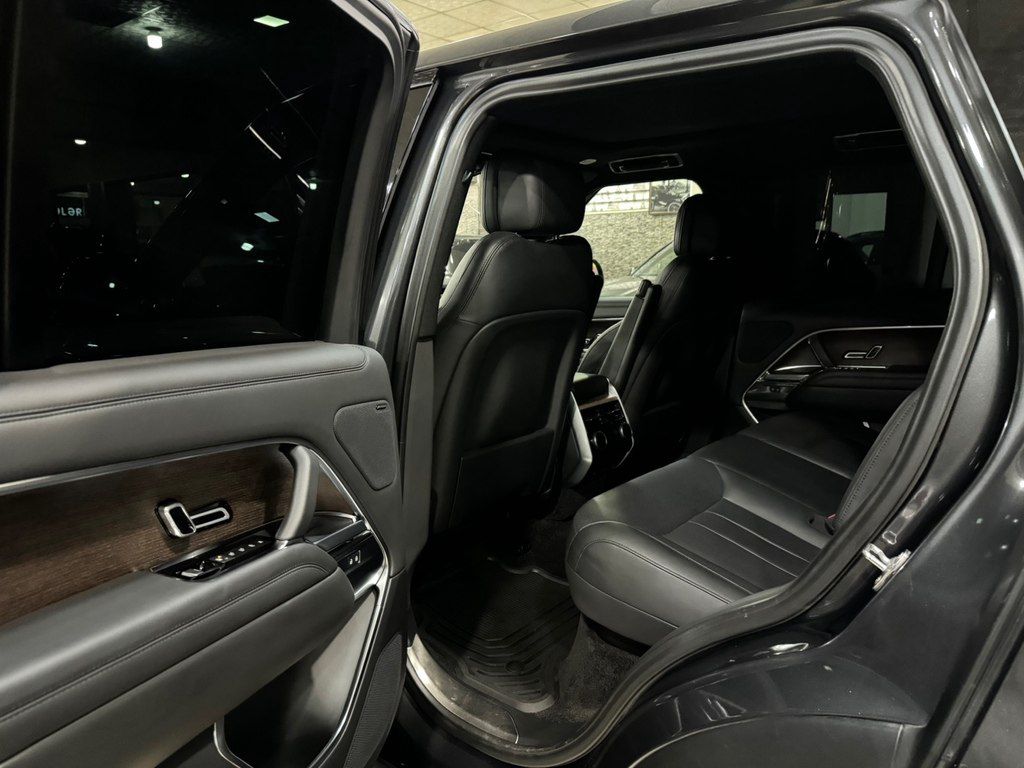 Land Rover Range Rover, 3.0 L, 2023 il, 90 000 km — Avtomobillər, Bakı (10)