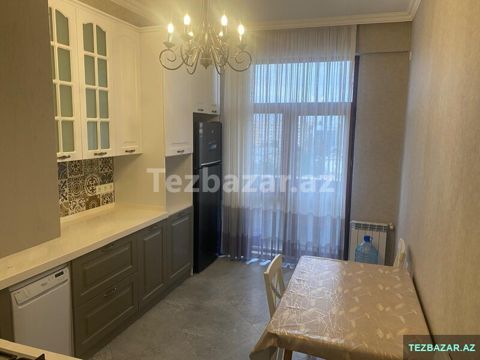 Neftçilər metrosunda bina evi kirayə verilir — Bakı