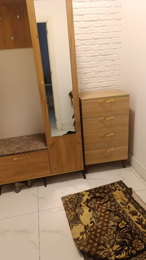 Dəhliz mebel dəsti - Material: ağac teksturalı laminat - Rəng: açıq — Bakı