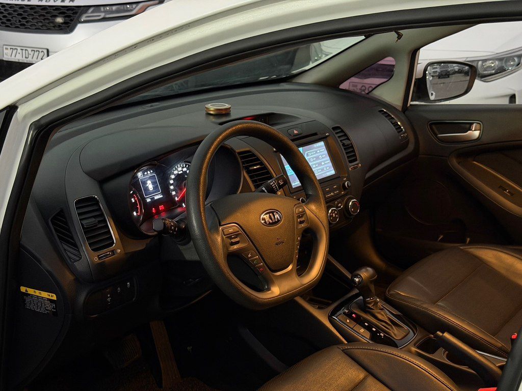 Kia Cerato, 1.6 L, 2017 il, 90 000 km 90-GJ-077 — Avtomobillər, Bakı (12)