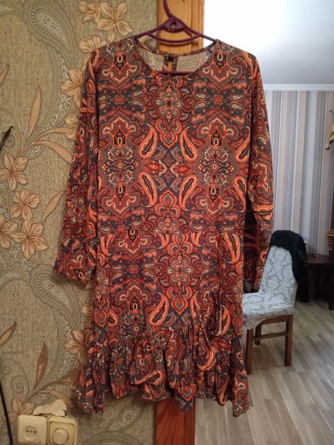 Qadın geyimləri dəsti 1) Naxışlı don - Uzunqol, dairəvi yaxalı — 10 ₼ · Mehdiabad · Kostyum Qadın geyimləri dəsti 1) Naxışlı don - Uzunqol, dairəvi yaxalı — Mehdiabad