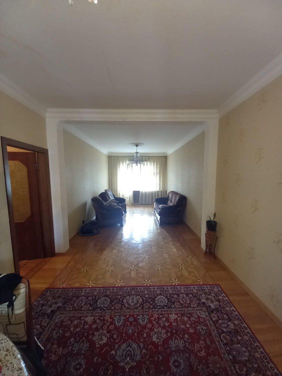 Satılır 5 otaqlı köhnə tikili 120 m² — Mənzil, Bakı (2)