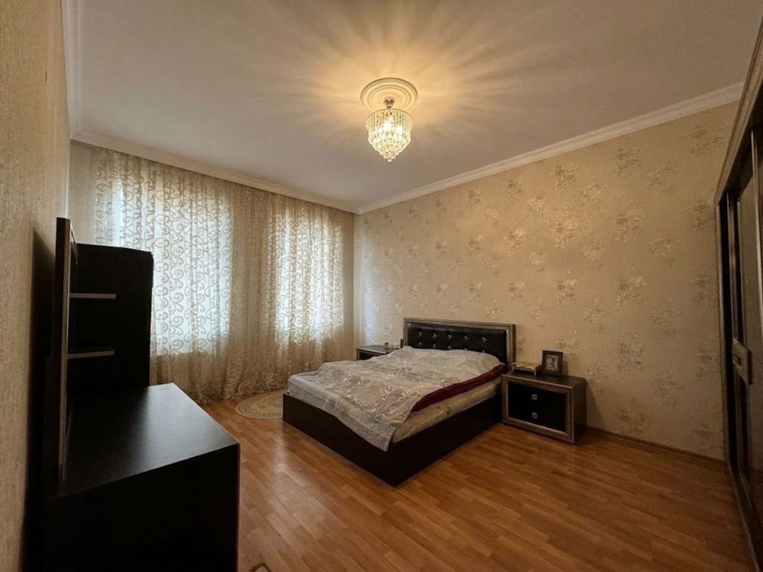 Satılır 7 otaqlı həyət evi/bağ evi 350 m² — Ev, villa, Bakı (4)