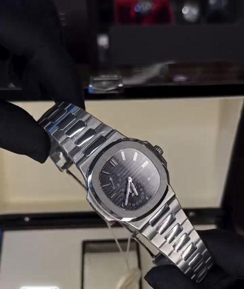 Patek Philippe Nautilus – paslanmayan poladdan lüks kişi qol saatı — 2 500 ₼ · Bakı · Qol saatları Patek Philippe Nautilus – paslanmayan poladdan lüks kişi qol saatı — Bakı