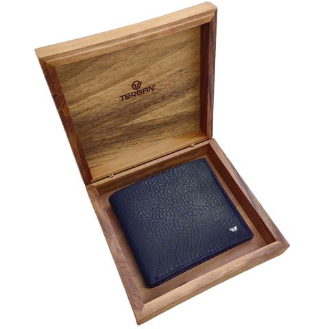 Kişilər üçün dəri pul kisəsi Tergan 1654 Qara — 92.44 ₼ · Bakı · Mallar Kişilər üçün dəri pul kisəsi Tergan 1654 Qara — Bakı