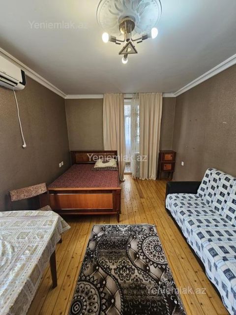 Kirayə 1 otaqlı Bina evi menzil (Köhnə tikili), 33 m², 1-ci mikrorayon — Sumqayıt