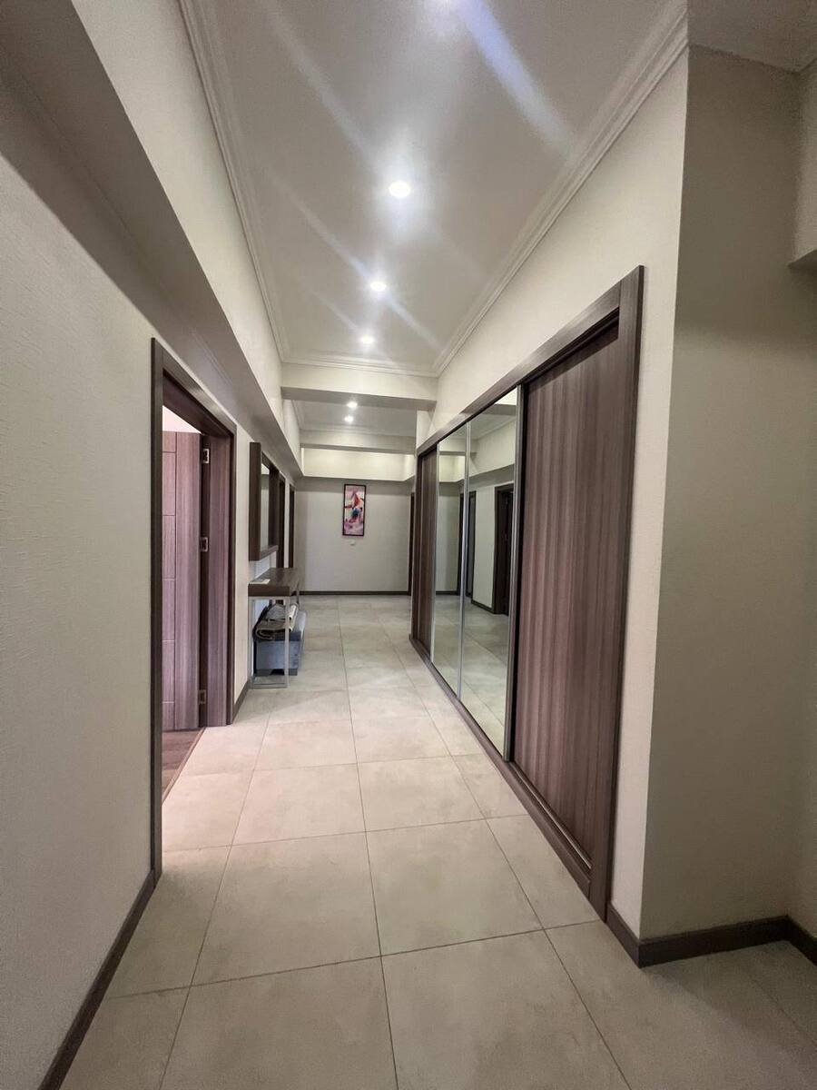 İcarəyə verilir 4 otaqlı yeni tikili 200 m² — Mənzil, Bakı (10)