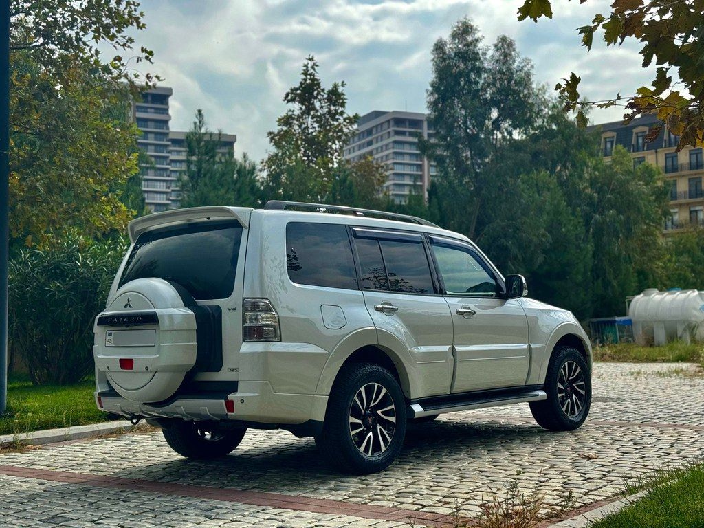 Mitsubishi Pajero, 3.5 L, 2013 il, 149 000 km — Avtomobillər, Bakı (6)
