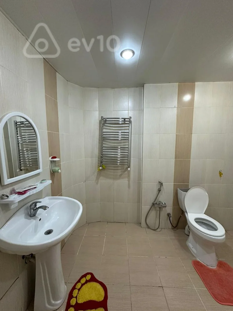 3 otaqlı mənzil, 150 m², Ənvər Hüseynov küçəsi — kirayə — Mənzil, Bakı (12)
