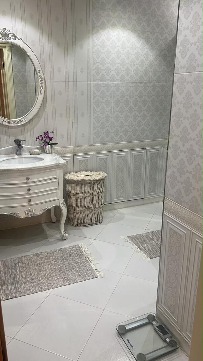 İcarəyə verilir 4 otaqlı yeni tikili 170 m² — Mənzil, Bakı (11)