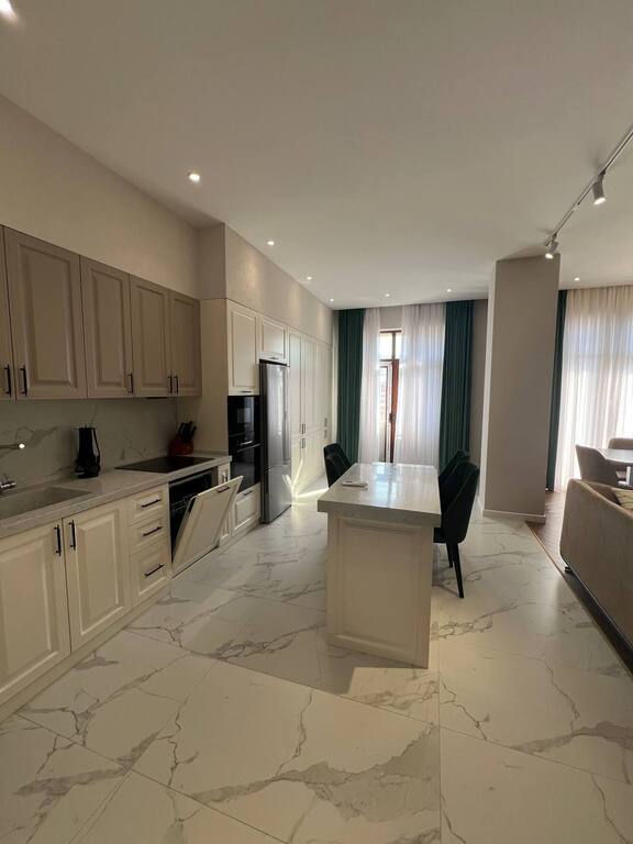 İcarəyə verilir 4 otaqlı yeni tikili 178 m² — Mənzil, Bakı (10)