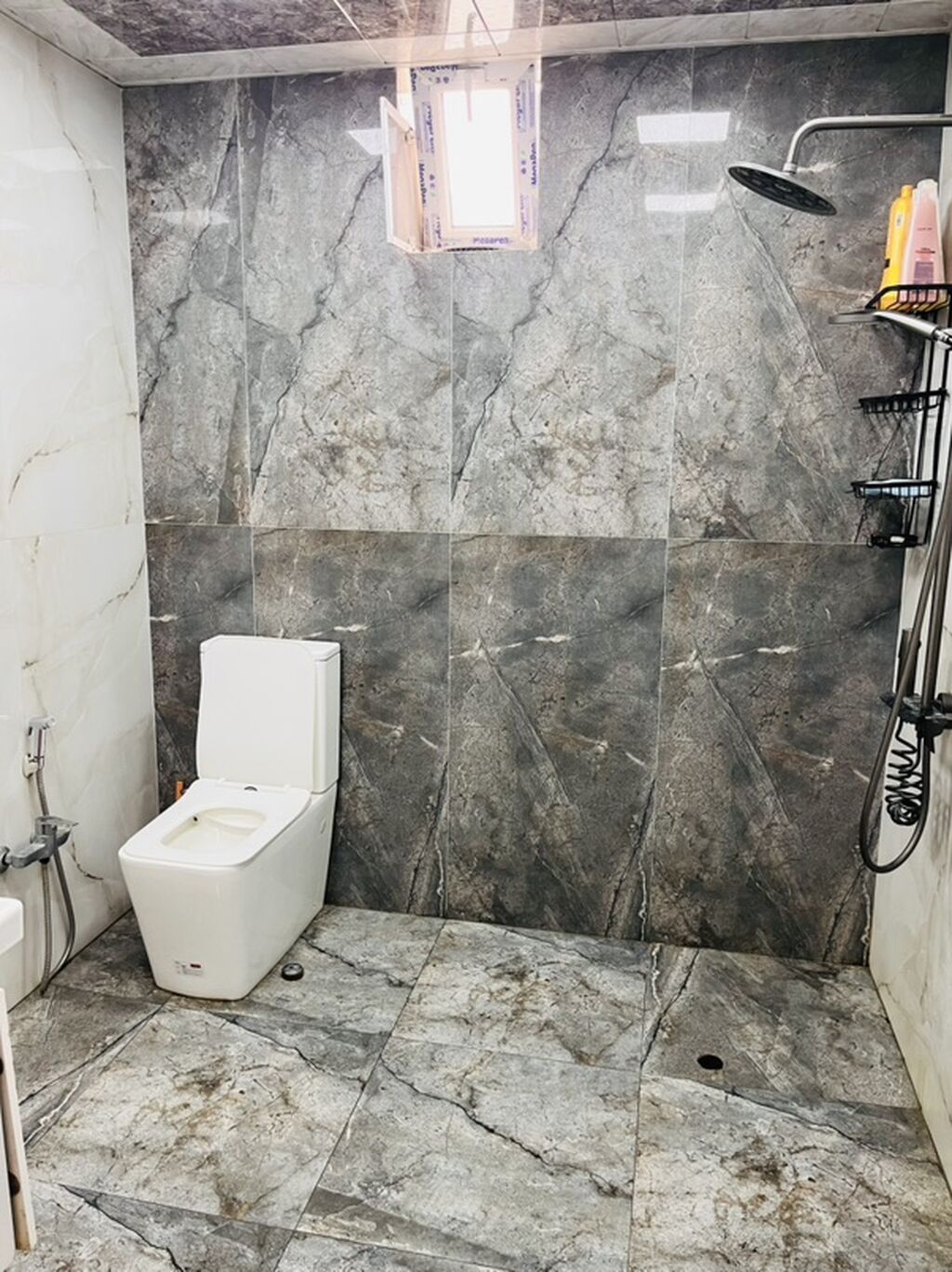 Satılır/icarəyə verilən həyət evi - 2 mərtəbəli tikili, geniş işıqlı — Ev, villa, Xırdalan (6)