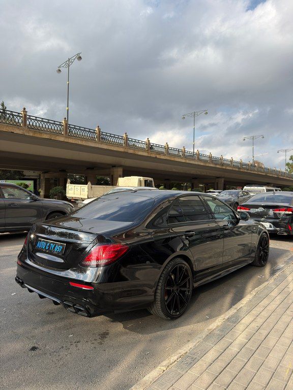 Mercedes E 300, 2.0 L, 2019 il, 90 000 km — Avtomobillər, Bakı (8)