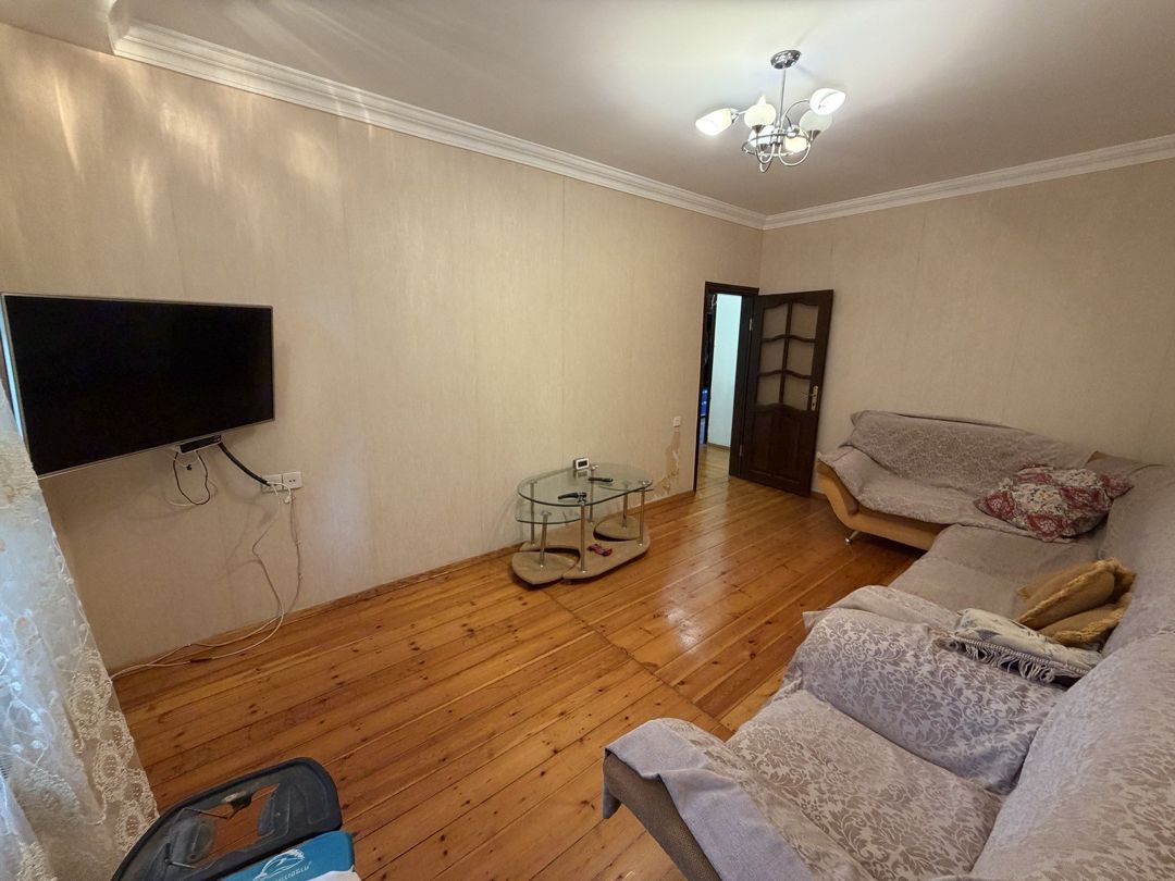 Satılır 4 otaqlı köhnə tikili 100 m² — Mənzil, Bakı (7)