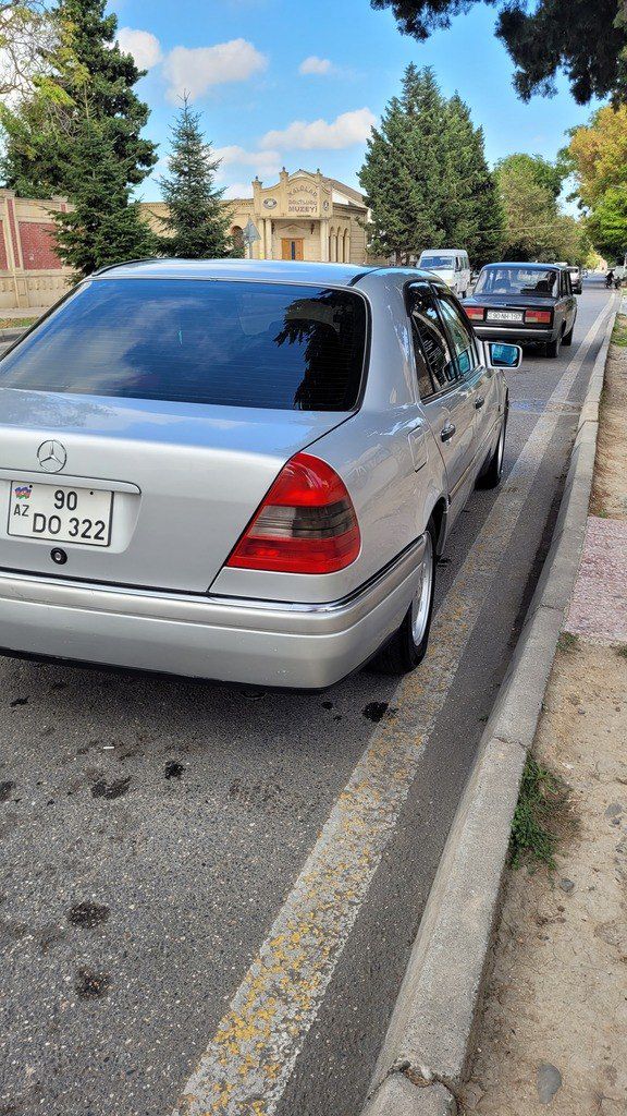 Mercedes C 200, 2.0 L, 1995 il, 320 000 km 90-DO-322 — Avtomobillər, Xaçmaz (8)