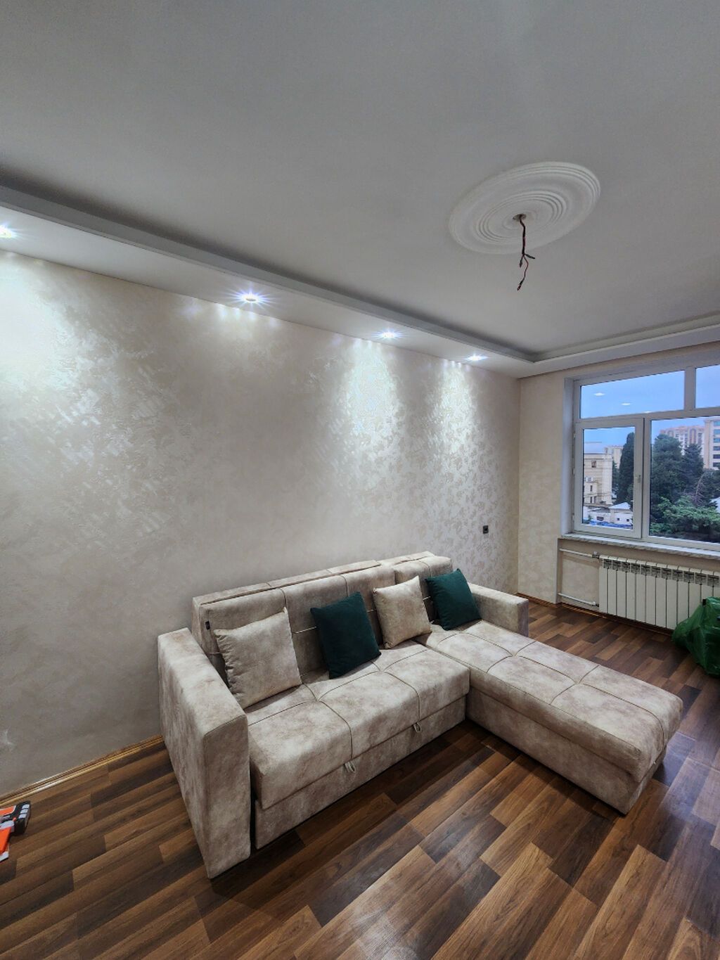 Künc divan, Yeni, Açılan, Bazalı, Nabuk, Çatdırılma yoxdur — Divanlər, Bakı (3)