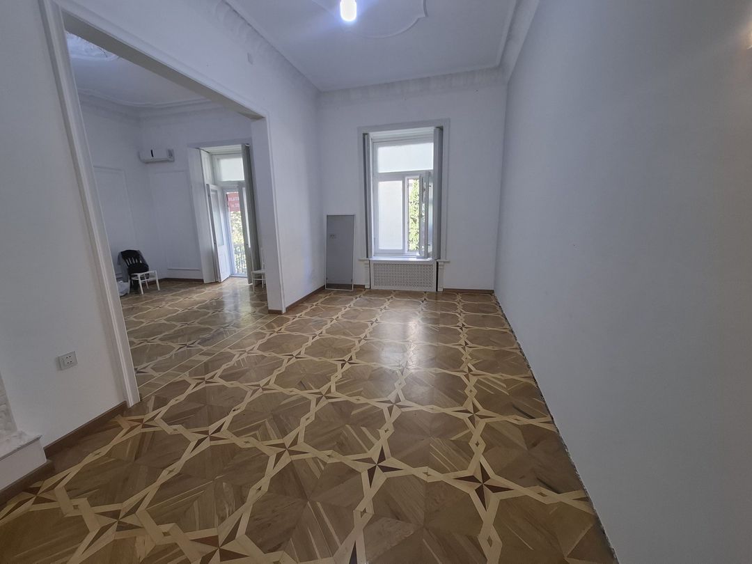 Satılır 4 otaqlı köhnə tikili 105 m² — Mənzil, Bakı (7)