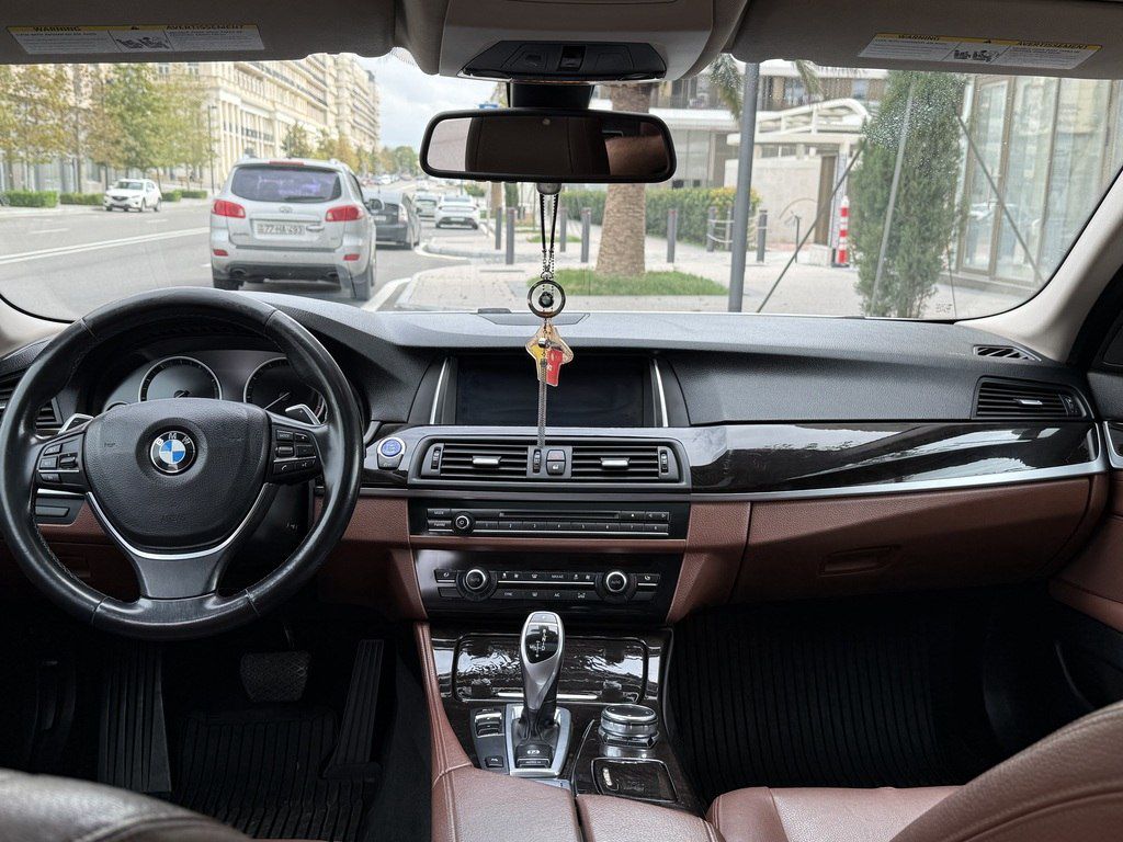 BMW 528, 2.0 L, 2015 il, 176 200 km — Avtomobillər, Bakı (9)