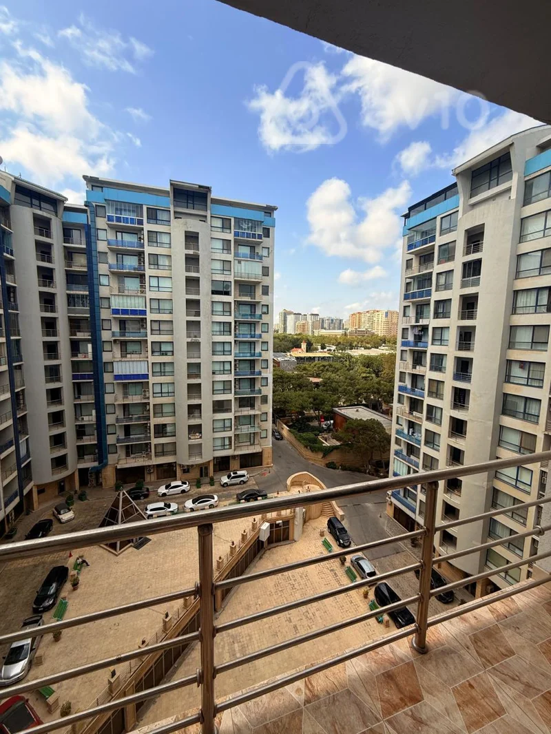 3 otaqlı mənzil, 140 m², Tələt Şıxəliyev — kirayə — Aynur