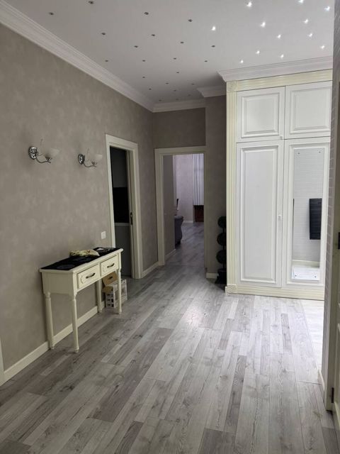 İcarəyə verilir 3 otaqlı yeni tikili 120 m² — Bakı