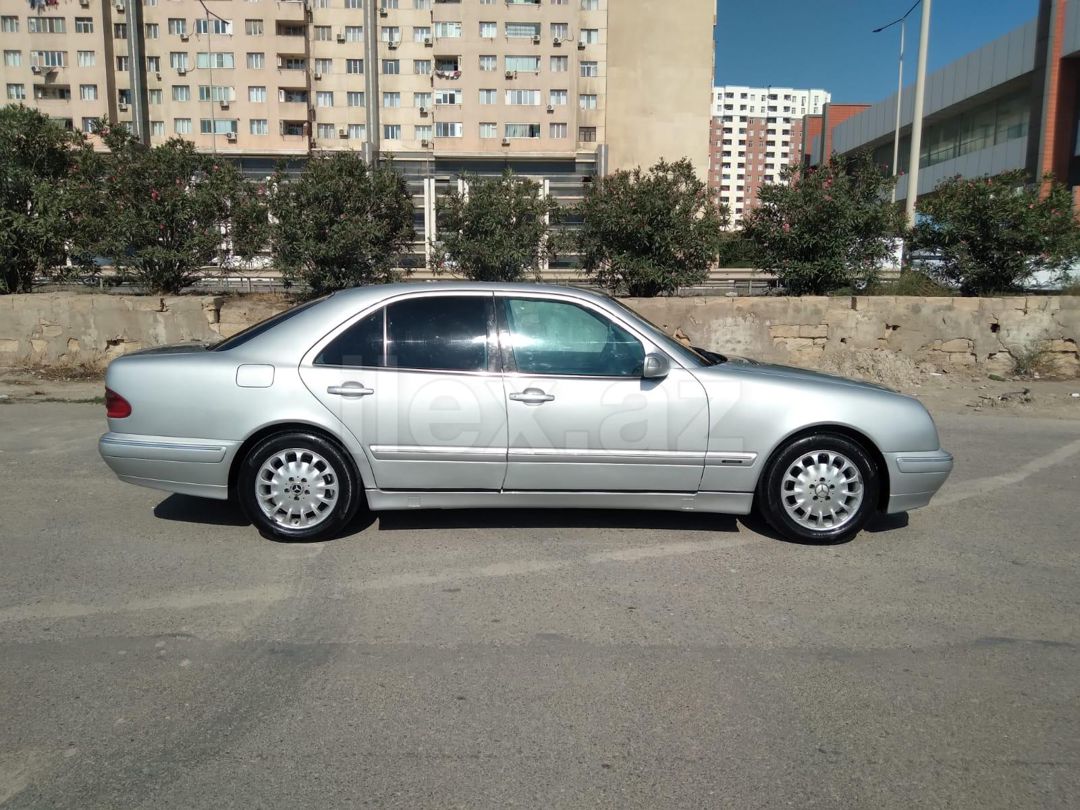 2000 Mercedes-Benz E 240, 2000, 400,000 km — Avtomobillər, Bakı (8)