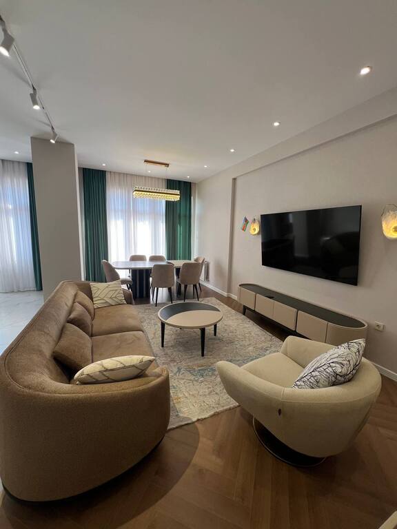 İcarəyə verilir 4 otaqlı yeni tikili 178 m² — Mənzil, Bakı (2)